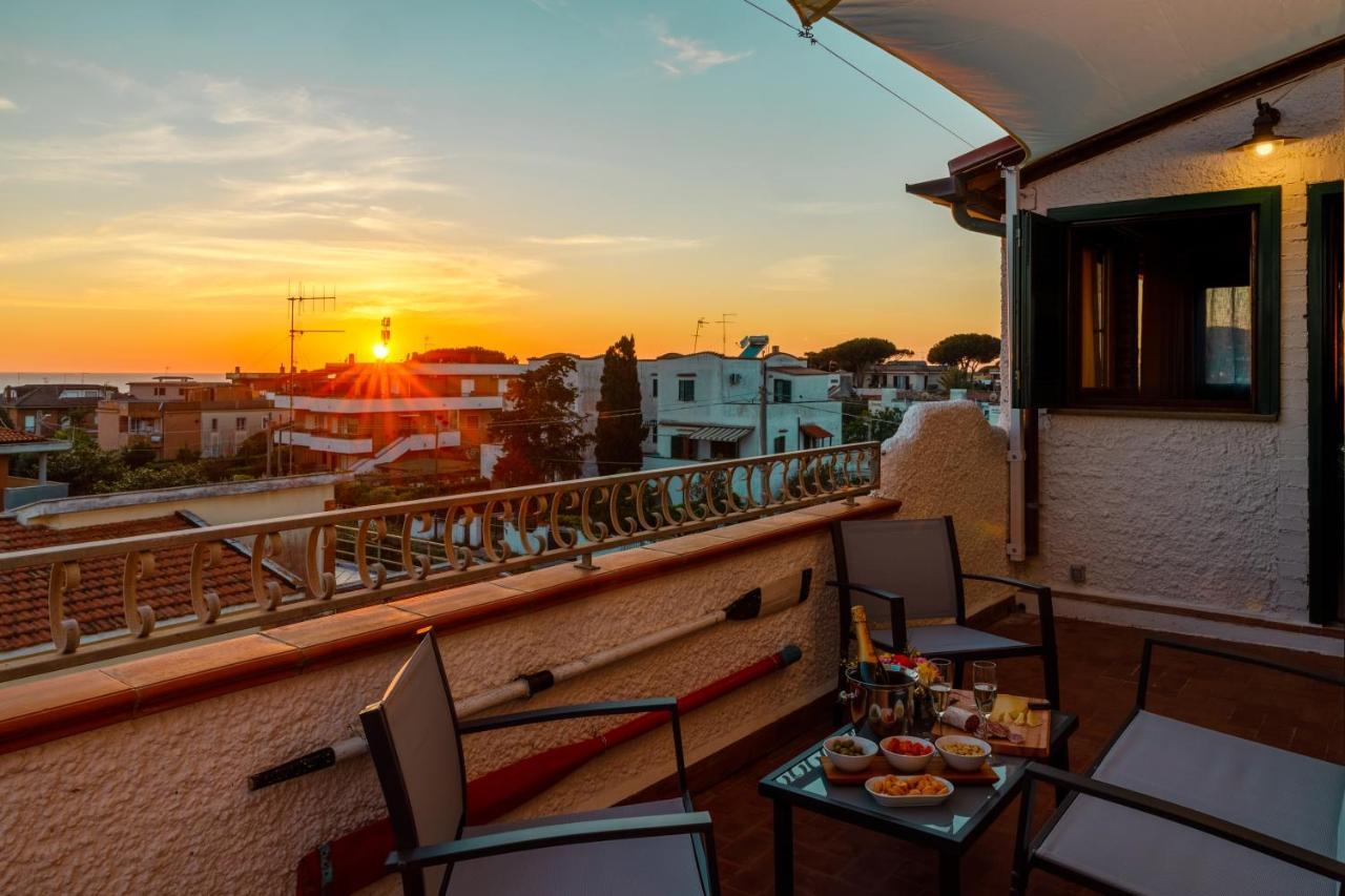 Sunset Roof Villa Anzio Bagian luar foto